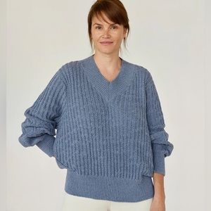 The Knotty Ones • Džinsai Sweater • Medium